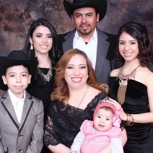 Meet your Posher, Perla